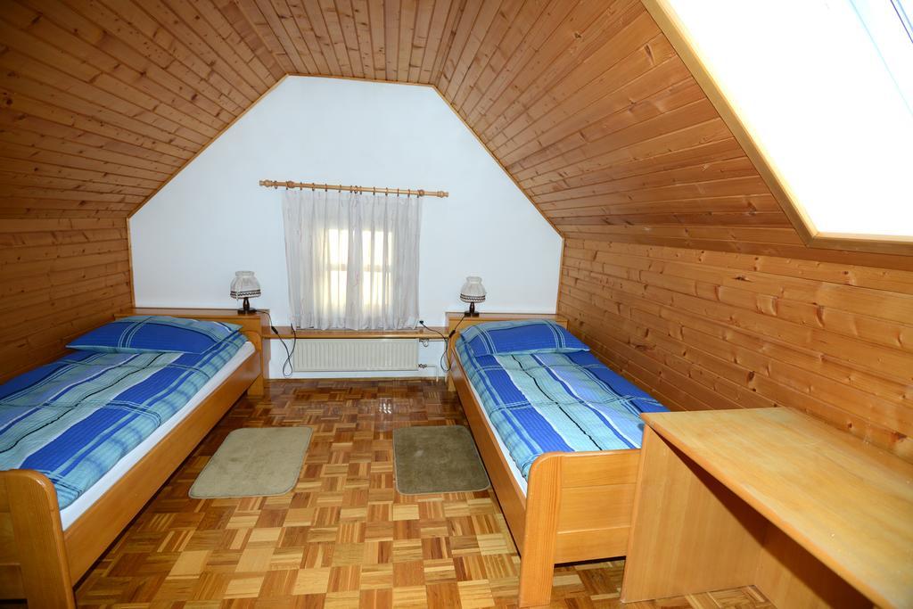 Apartments & Rooms Lipa Бохінь Екстер'єр фото