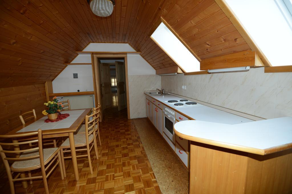 Apartments & Rooms Lipa Бохінь Екстер'єр фото