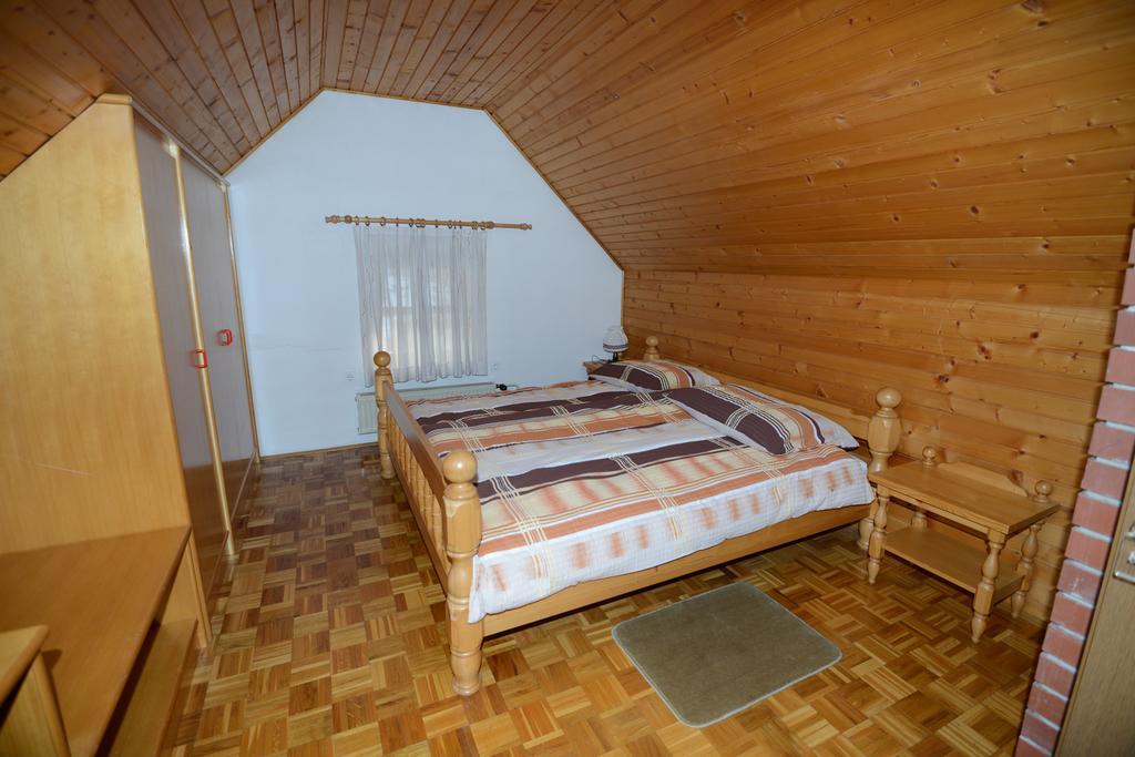 Apartments & Rooms Lipa Бохінь Екстер'єр фото